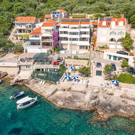 1 Bedroom Gorgeous In מולונאט