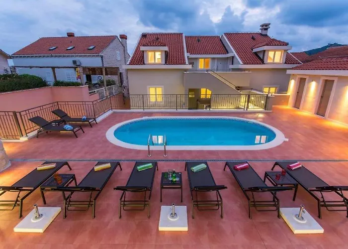 1 Bedroom Gorgeous In * Molunat