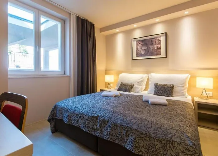 1 Bedroom Gorgeous In *